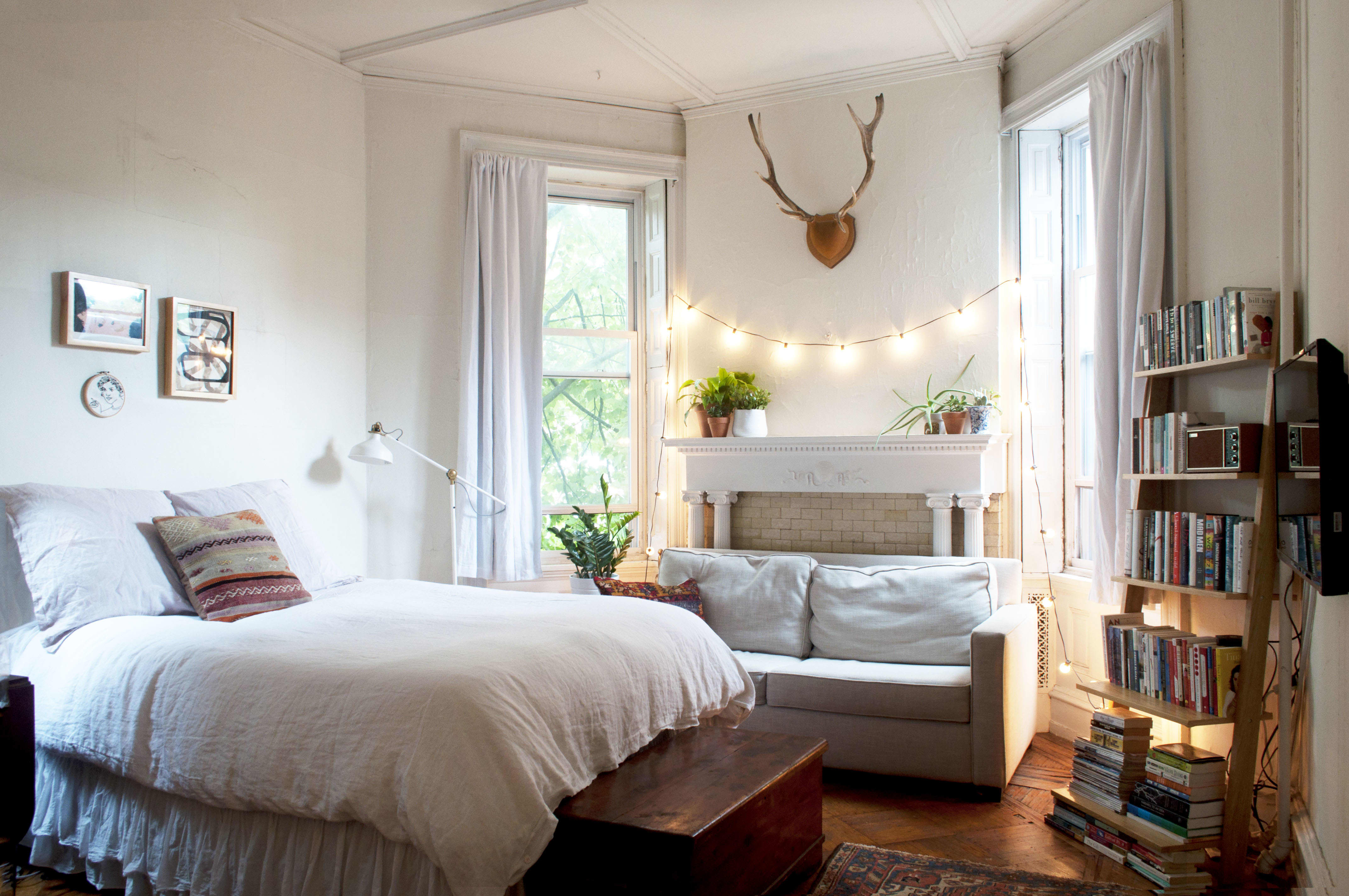 House Tour A Small, Minimal Studio Apartment Apartment Therapy